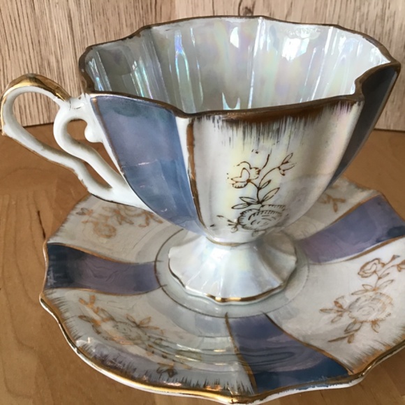 Vintage Japan Teacup and Saucer - Picture 8 of 9